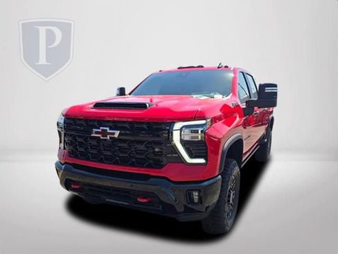 New 2026 Chevrolet Silverado 2500 ZR2 w/ LPO, Dark Essentials Package AWD/4WD image 11
