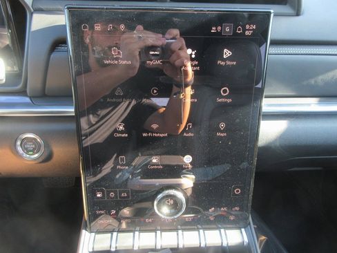 New 2026 GMC Terrain Elevation w/ Elevation Premium Package image 17