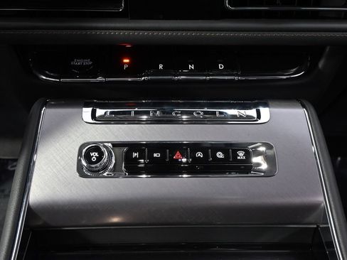 New 2026 Lincoln Aviator AWD image 31