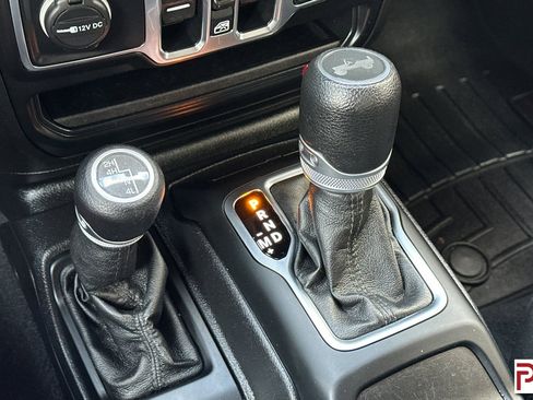 Used 2020 Jeep Wrangler Unlimited Sport S image 26