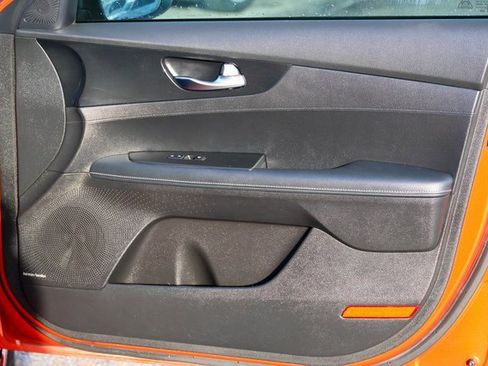 Used 2022 Kia Forte GT-Line w/ GT-Line Premium Package image 15