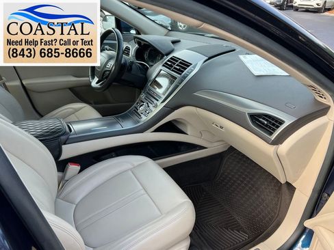Used 2017 Lincoln MKZ Premiere FWD image 15
