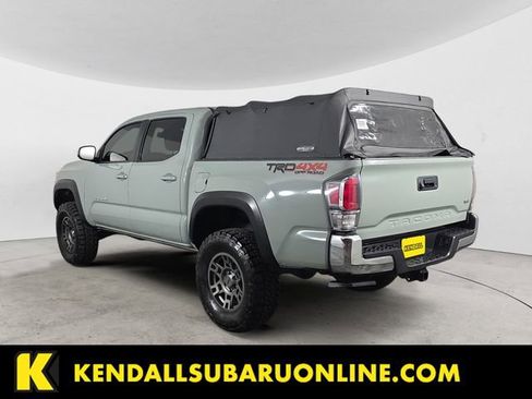 Used 2022 Toyota Tacoma TRD Off-Road image 3