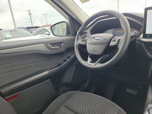 Used 2023 Ford Escape Active w/ Tech Pack #1 AWD/4WD image 13