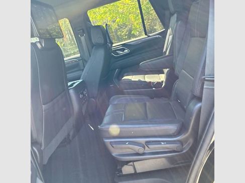 Used 2021 Chevrolet Tahoe RST w/ Luxury Package image 18