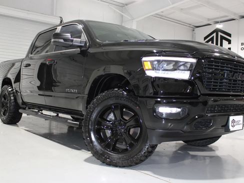 Used 2024 RAM 1500 Laramie AWD/4WD image 2