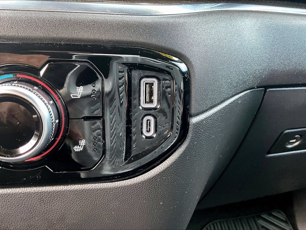 Used 2024 GMC Sierra 1500 Elevation AWD/4WD image 27