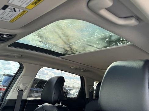 Used 2024 Kia Sportage SX image 27