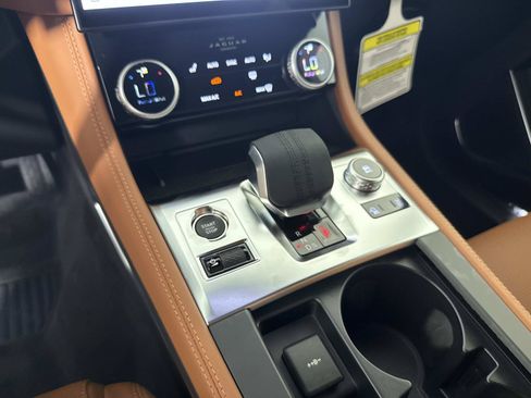 New 2026 Jaguar F-PACE R-Dynamic S AWD/4WD image 29