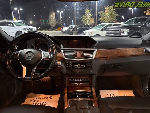 Used 2013 Mercedes-Benz E 350 4MATIC Wagon image 15