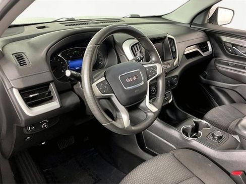 Used 2023 GMC Terrain SLE image 17