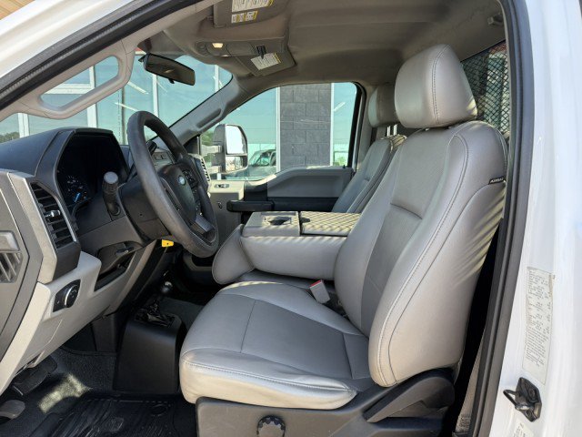 Used 2018 Ford F550 4x4 Regular Cab Super Duty image 19