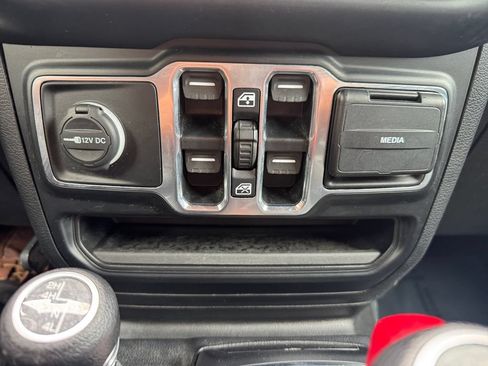 Used 2021 Jeep Wrangler Unlimited Sport w/ Sun And Sound Package AWD/4WD image 24