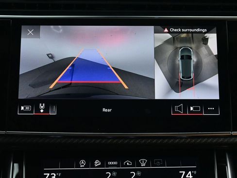 Used 2022 Audi RS Q8 w/ Luxury Package image 31