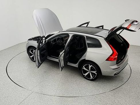 Used 2024 Volvo XC60 B5 Ultimate w/ Protection Package Premier AWD/4WD image 24