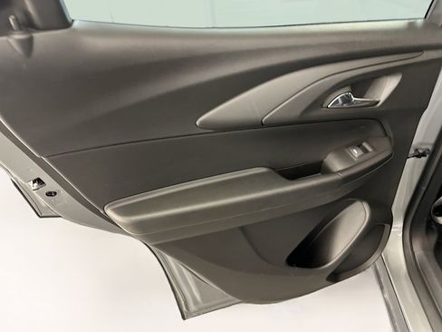 Used 2025 Chevrolet TrailBlazer LT image 26