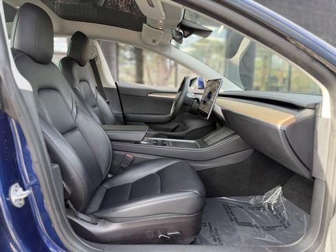 Used 2022 Tesla Model 3 Standard Range image 33