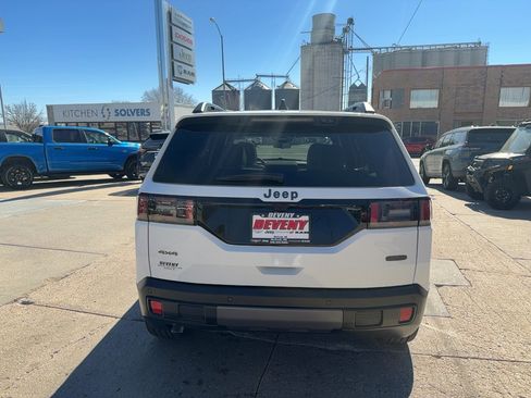 New 2026 Jeep Cherokee Overland w/ Trailer Tow Group AWD/4WD image 7