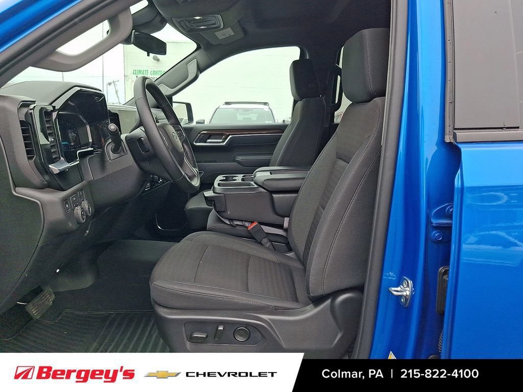 Certified 2026 Chevrolet Silverado 1500 RST AWD/4WD image 16