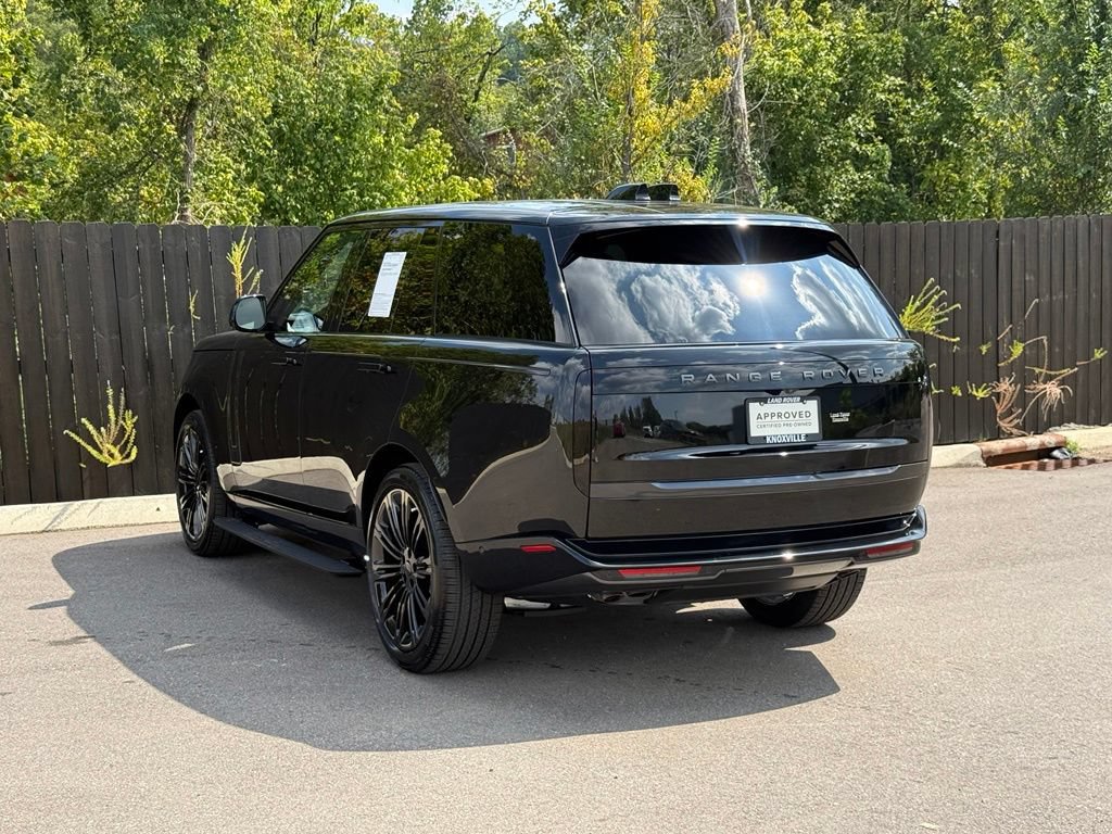 Certified 2026 Land Rover Range Rover SE AWD/4WD image 3
