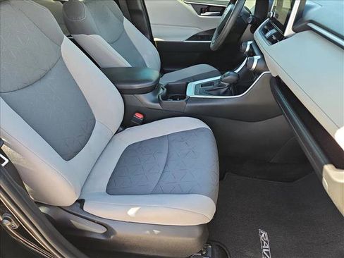 Used 2023 Toyota RAV4 XLE w/ Convenience Package FWD image 21