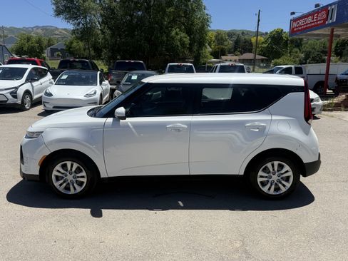 Used 2021 Kia Soul LX FWD image 7