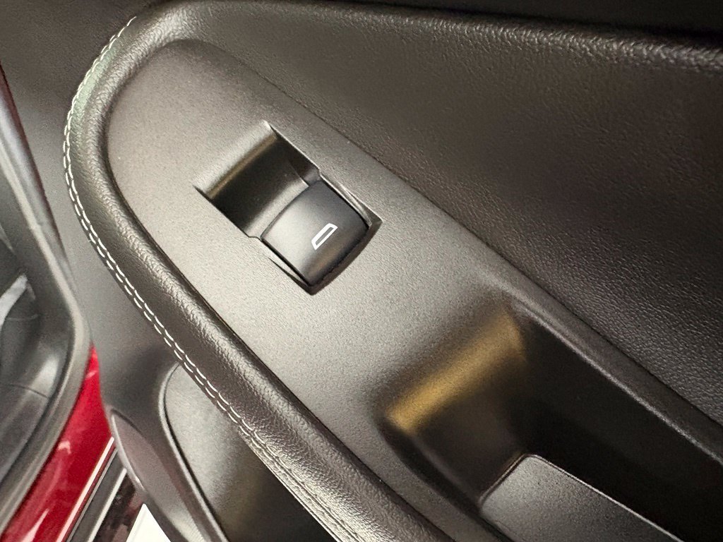 Used 2024 Buick Encore GX Sport Touring FWD image 16