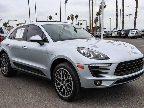 Used 2017 Porsche Macan image 3