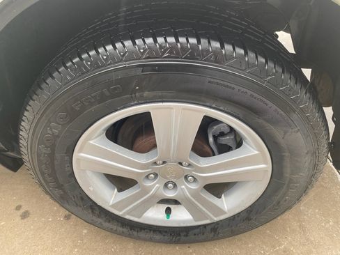 Used 2011 Subaru Forester 2.5X image 2