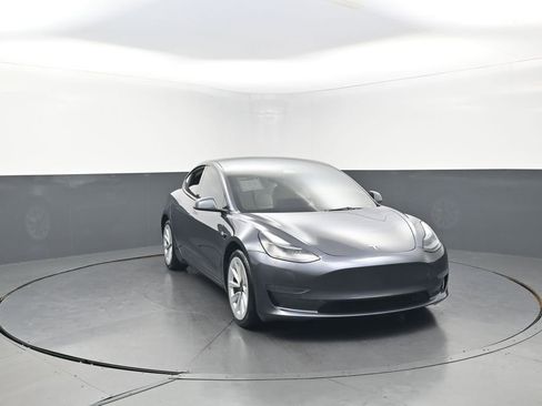 Used 2023 Tesla Model 3 Long Range AWD/4WD image 3