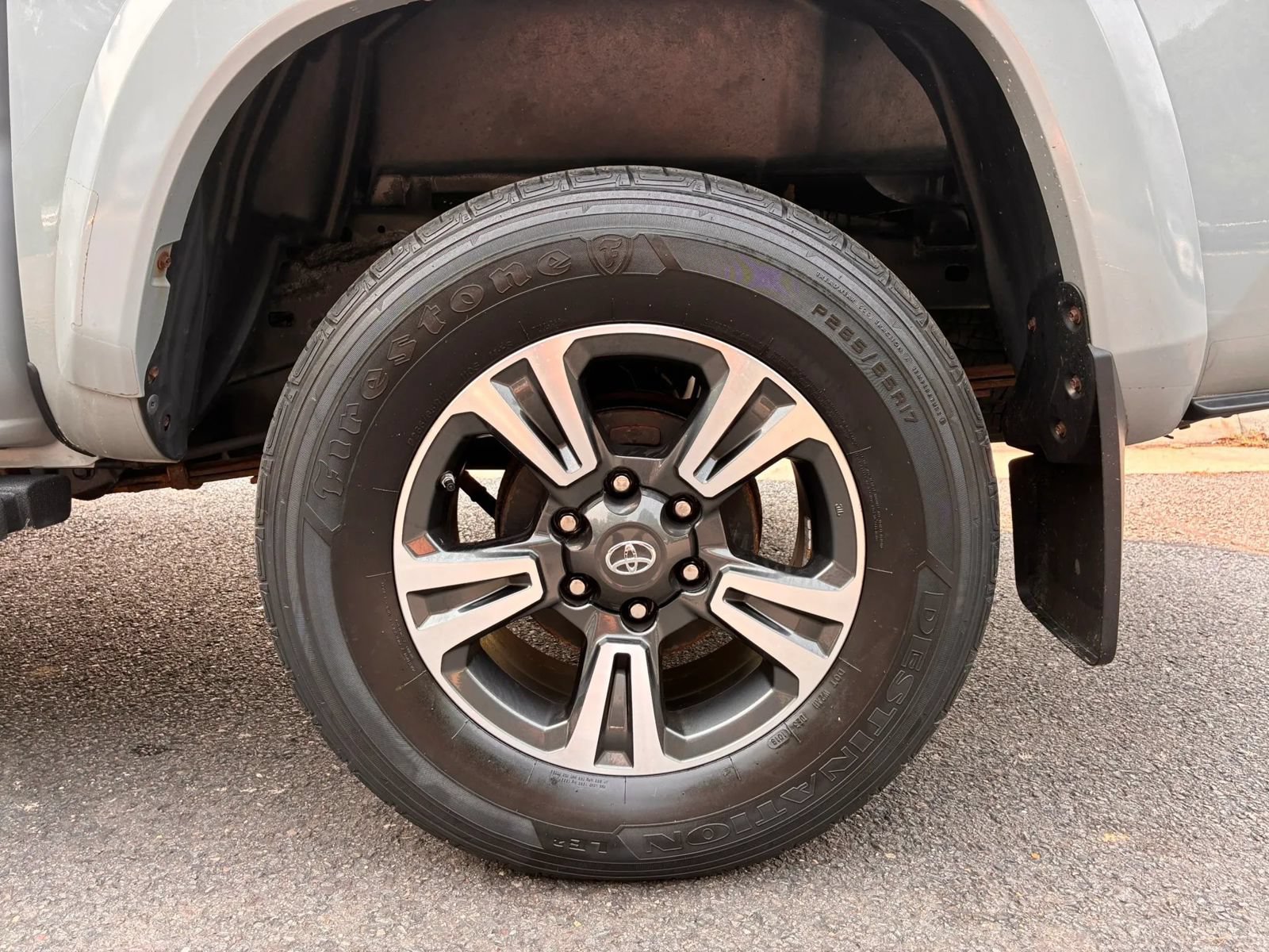 Used 2019 Toyota Tacoma TRD Sport AWD/4WD image 37