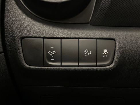 Used 2022 Hyundai Kona SEL FWD image 30