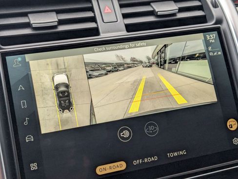 Used 2022 Land Rover Discovery S R-Dynamic image 19