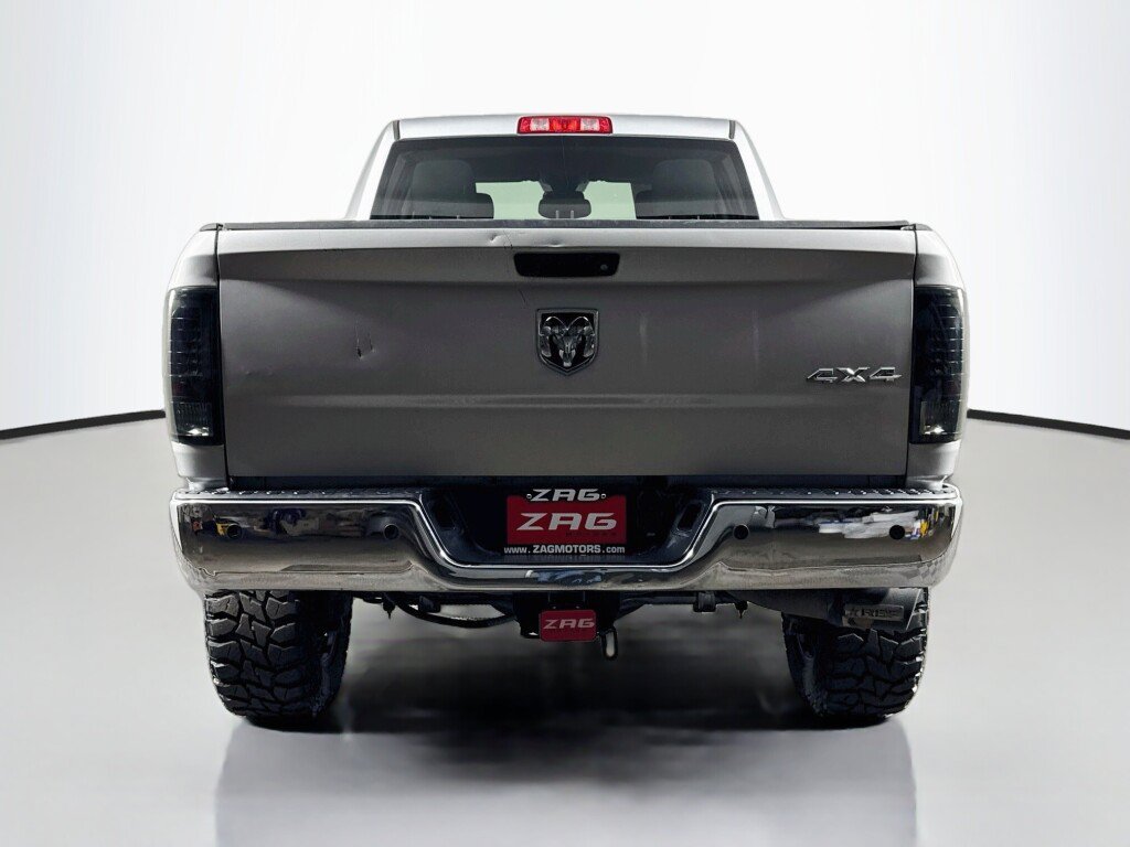 Used 2017 RAM 2500 Tradesman w/ Chrome Appearance Group AWD/4WD image 4