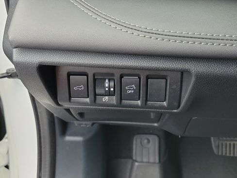 Used 2021 Subaru Outback Touring XT AWD/4WD image 27