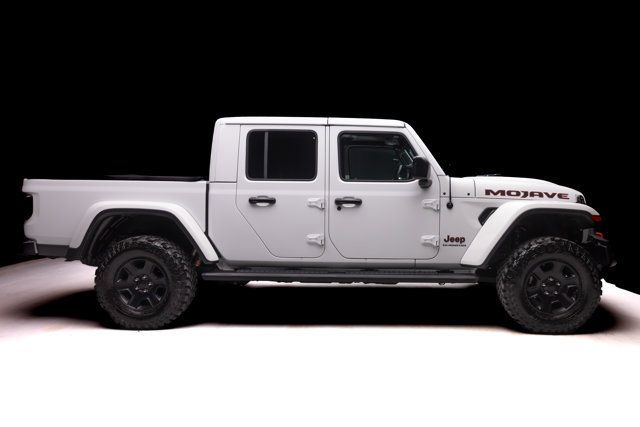 Used 2020 Jeep Gladiator Mojave AWD/4WD image 25