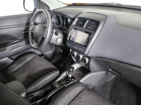 Used 2022 Mitsubishi Outlander Sport ES FWD image 24