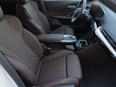 Certified 2025 BMW X1 xDrive28i image 21