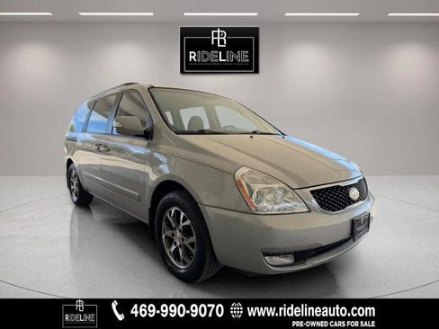 Used 2014 Kia Sedona LX w/ Power Package image 2