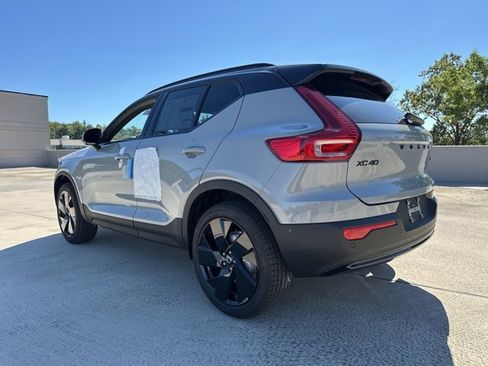 New 2026 Volvo XC40 B5 Ultra w/ Climate Package image 5