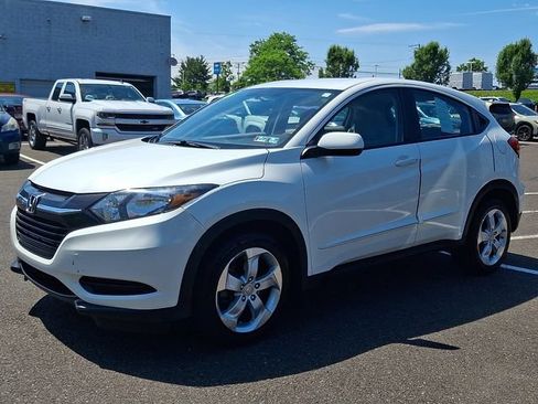 Used 2016 Honda HR-V LX image 3