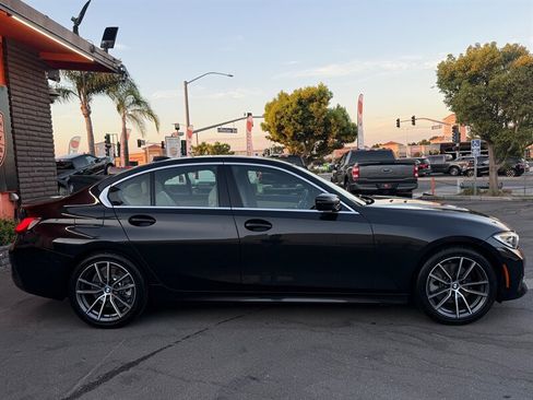 Used 2020 BMW 330i Sedan w/ Driving Assistance Package RWD image 12