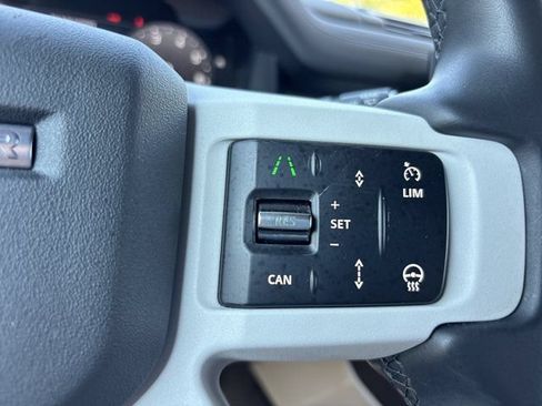 Used 2025 Land Rover Defender 110 S AWD/4WD image 26