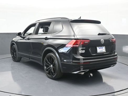 Used 2021 Volkswagen Tiguan SE R-Line image 4