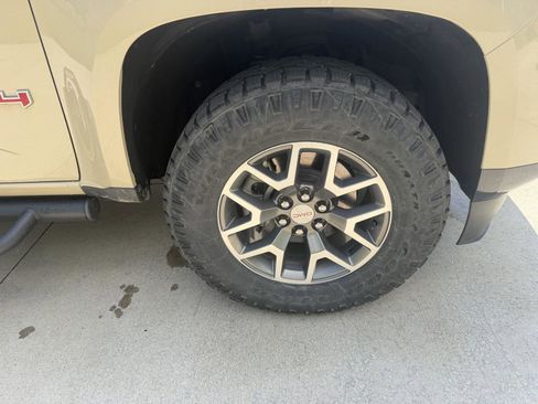 Used 2021 GMC Canyon AT4 w/ Driver Alert Package AWD/4WD image 23