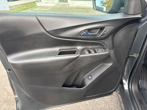 Used 2019 Chevrolet Equinox LT image 10