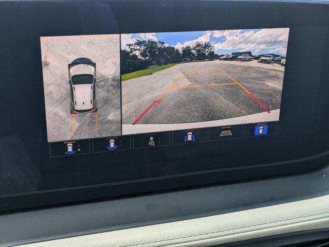 Certified 2024 Buick Encore GX Avenir w/ Avenir Technology Package FWD image 29