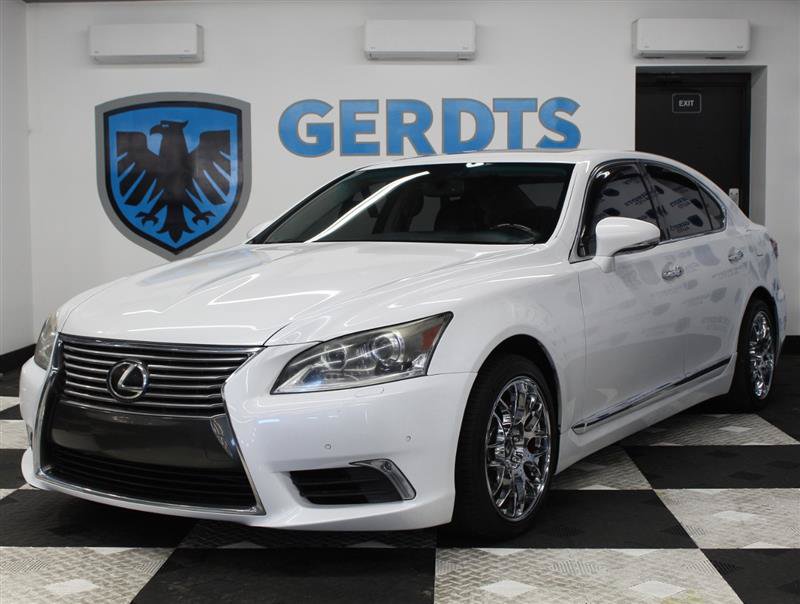 Used 2013 Lexus LS 460 AWD w/ Comfort Pkg image 1