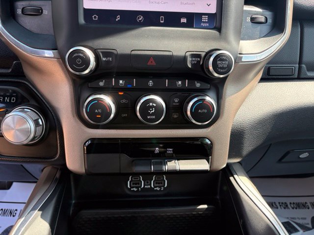 Used 2022 RAM 1500 Laramie AWD/4WD image 16