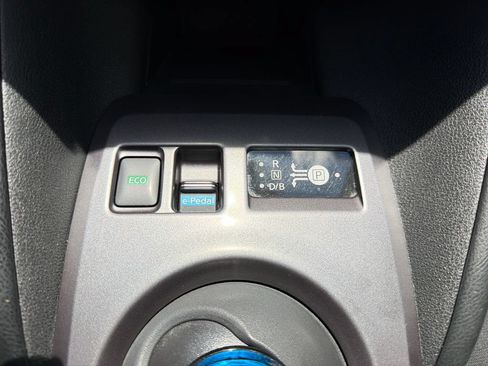 Used 2023 Nissan Leaf S FWD image 27